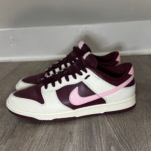 Nike Dunk Low Retro PRM
Valentine's Day (2023)